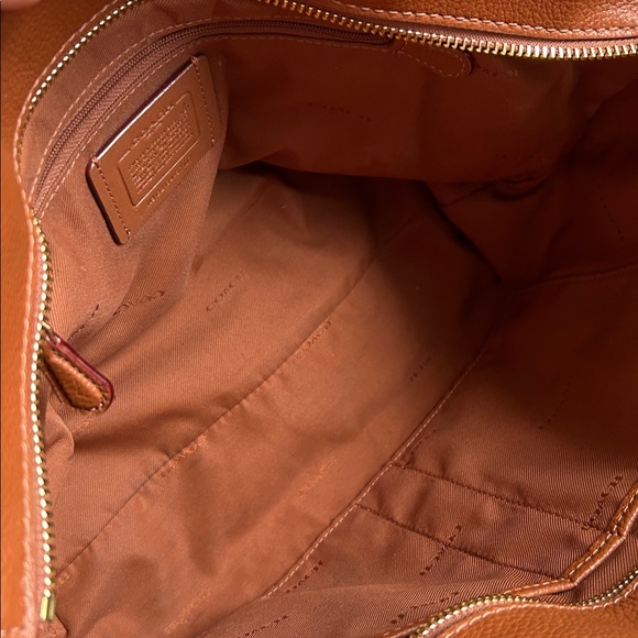 Coach NY 57107 Turnlock Gold Chain Leather Tote EUC - Picture 11 of 12